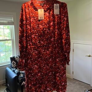 Saint and Sophia mini policies zip up dress. Size xxl. Red speckled print.